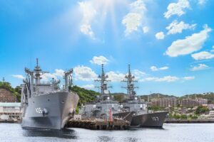 Replenishment oiler JS Masyu AOE-425 and the destroyer ships JS Murasame DD-101 and JS Ikazuchi DD-107